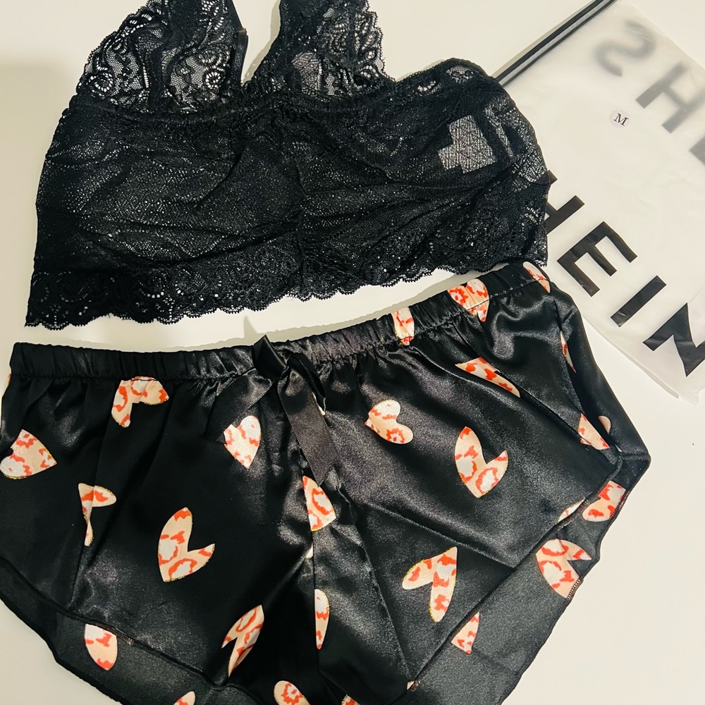 SHEIN Black Lace Bralette and Heart Print Shorts Set ⭐️